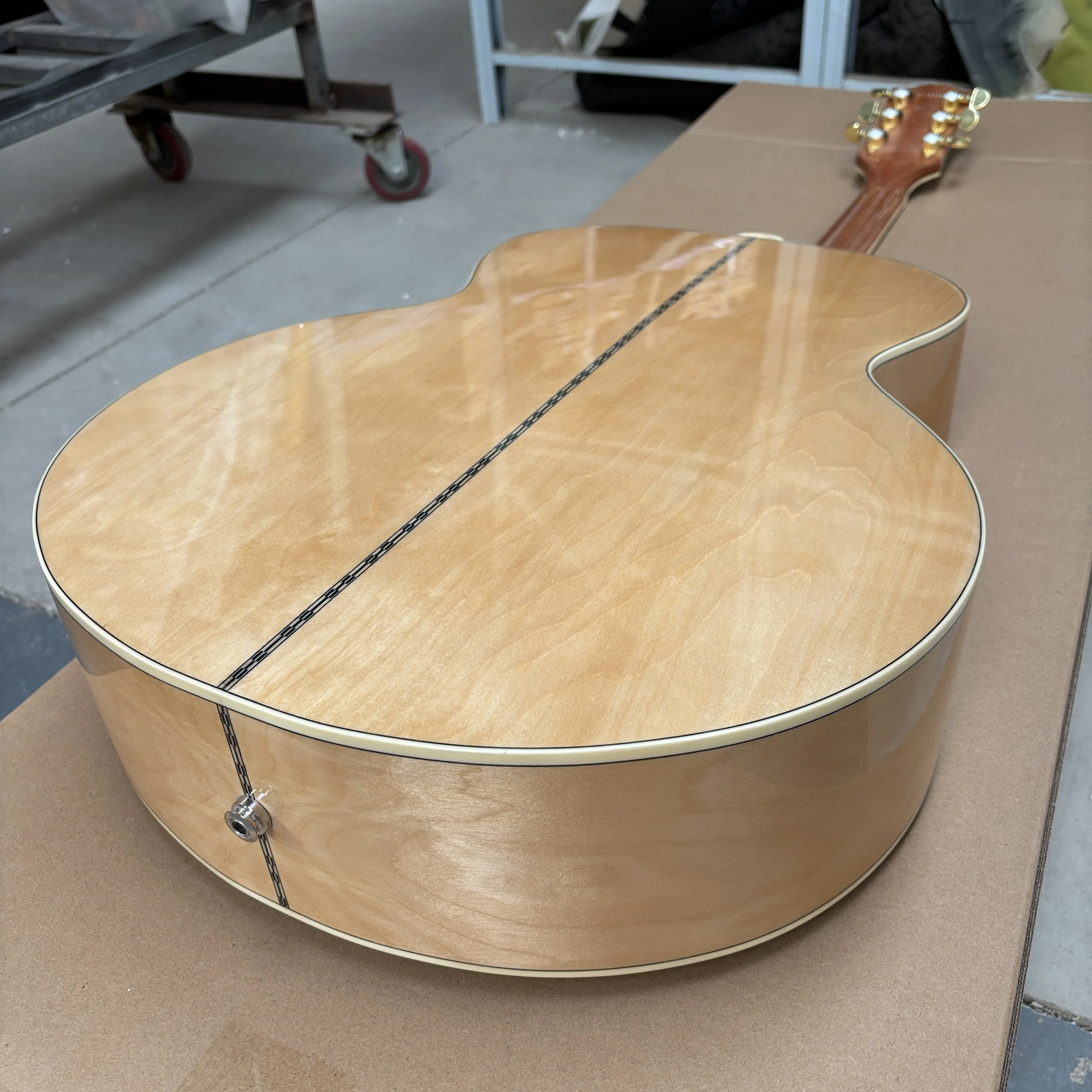 LEFT HAND SJ200 6-String Wood Acoustic Electric Guitar Mahogany Neck Rosewood Fretboard Maple Back/Side H-H Pickup 4/4 Size EQ