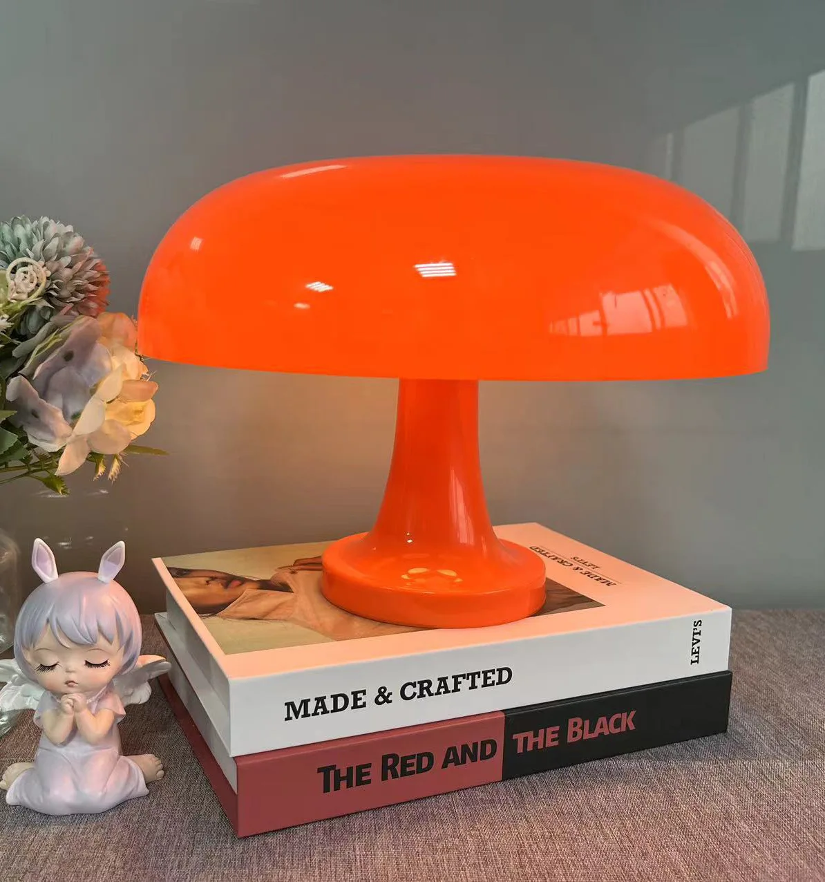 INS Classic Mushroom Table Lamp Modern Bauhaus Art Table Lamp Bedroom Bedside Lamp Danish Designer Orange Decorative Table Lamp