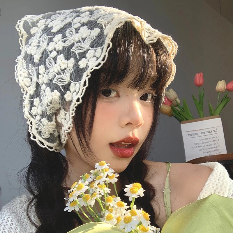 French Lace Triangle Hair Scarf Women Girls Spring Summer Korea Hair Band Sweet Scarf Kerchief Women Girl Headscarf Headdress