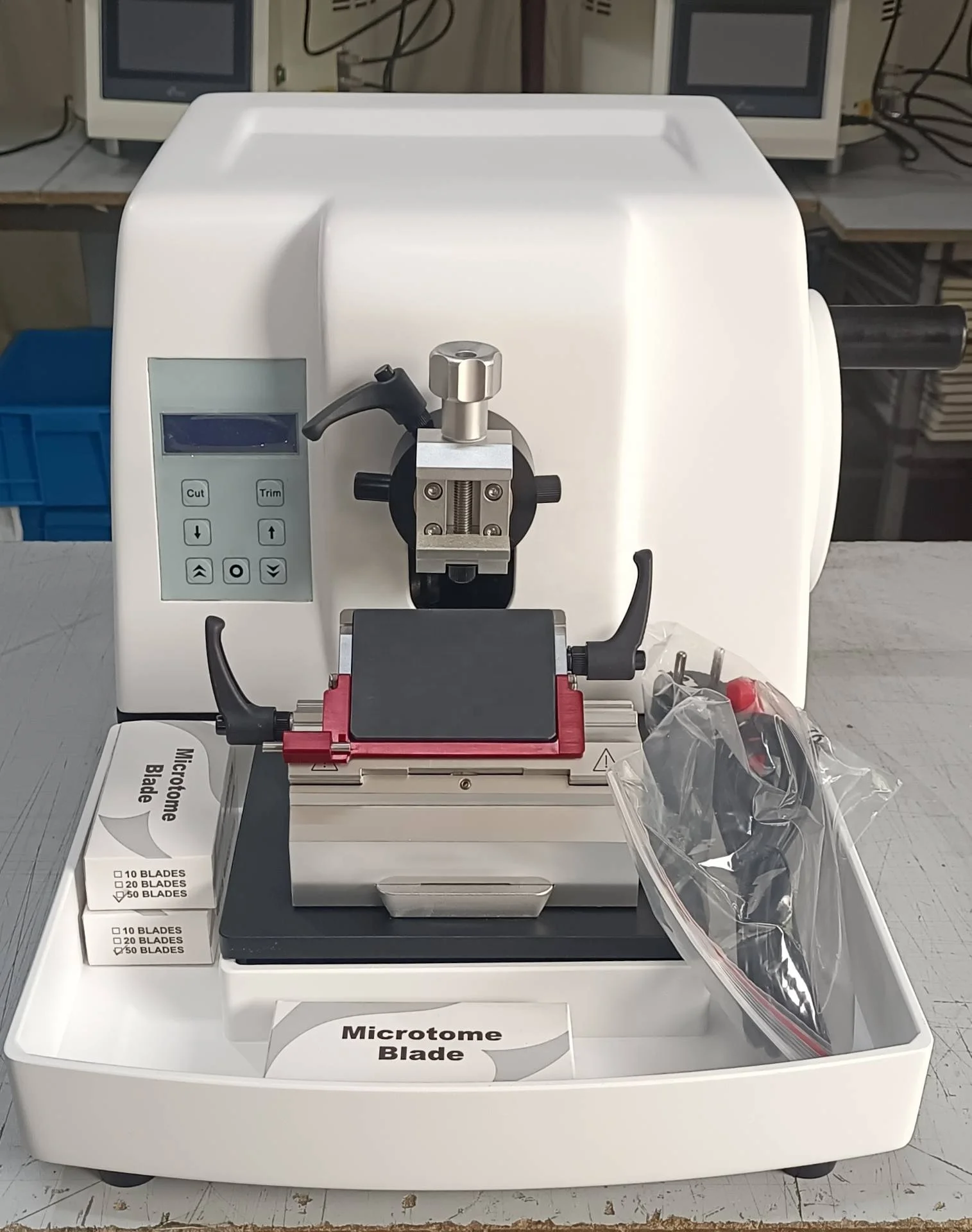 CHINCAN KD-3358 Semi Automated Microtome Manual Microtome Rotary Microtome for Medical Technical Equipment