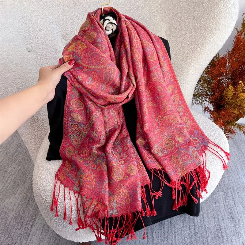 

Imitation cashmere scarf and shawl in two styles, ethnic paisley print, retro outerwear for autumn and winter
