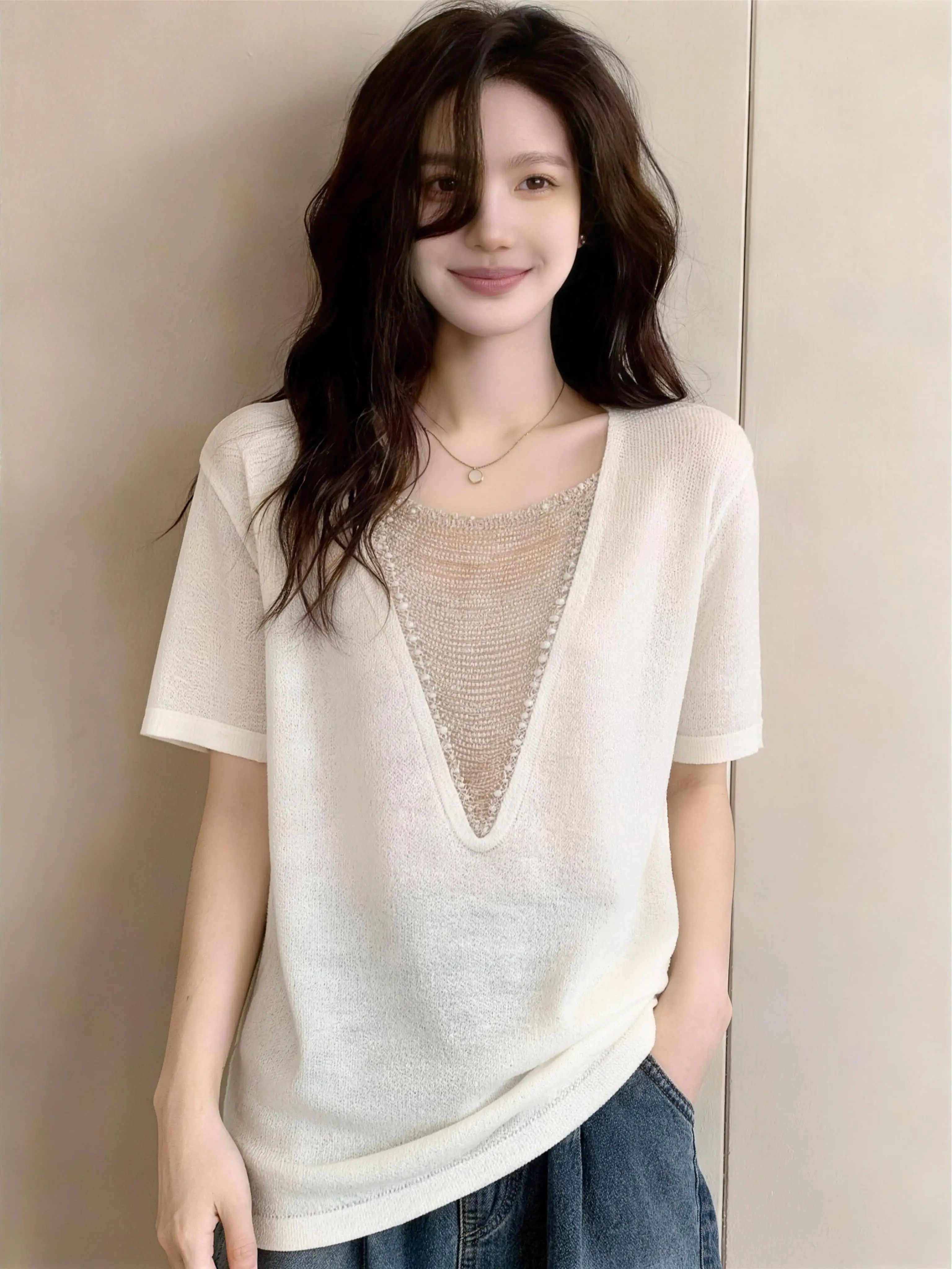 

Elegant V-Neck Short Sleeve T-Shirt Women's Bamboo Rayon Cotton Regular Fit Summer New Style Fashionable Age-Defying Top