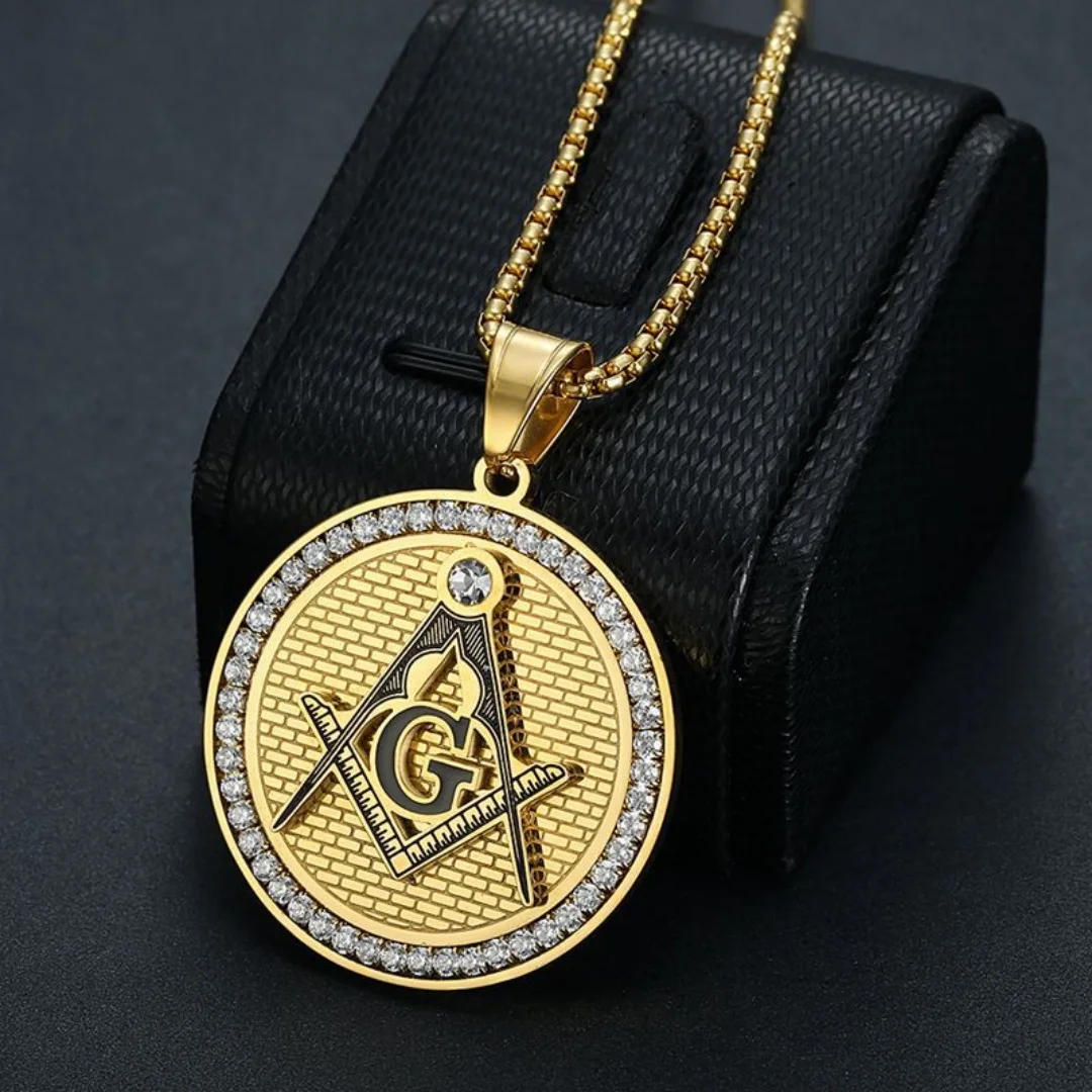 Hip Hop Iced Out Bling CZ Mason Pendant Stainless Steel Cubic Zirconia Round Masonic Necklace for Women Men Fashion Jewelry Gift