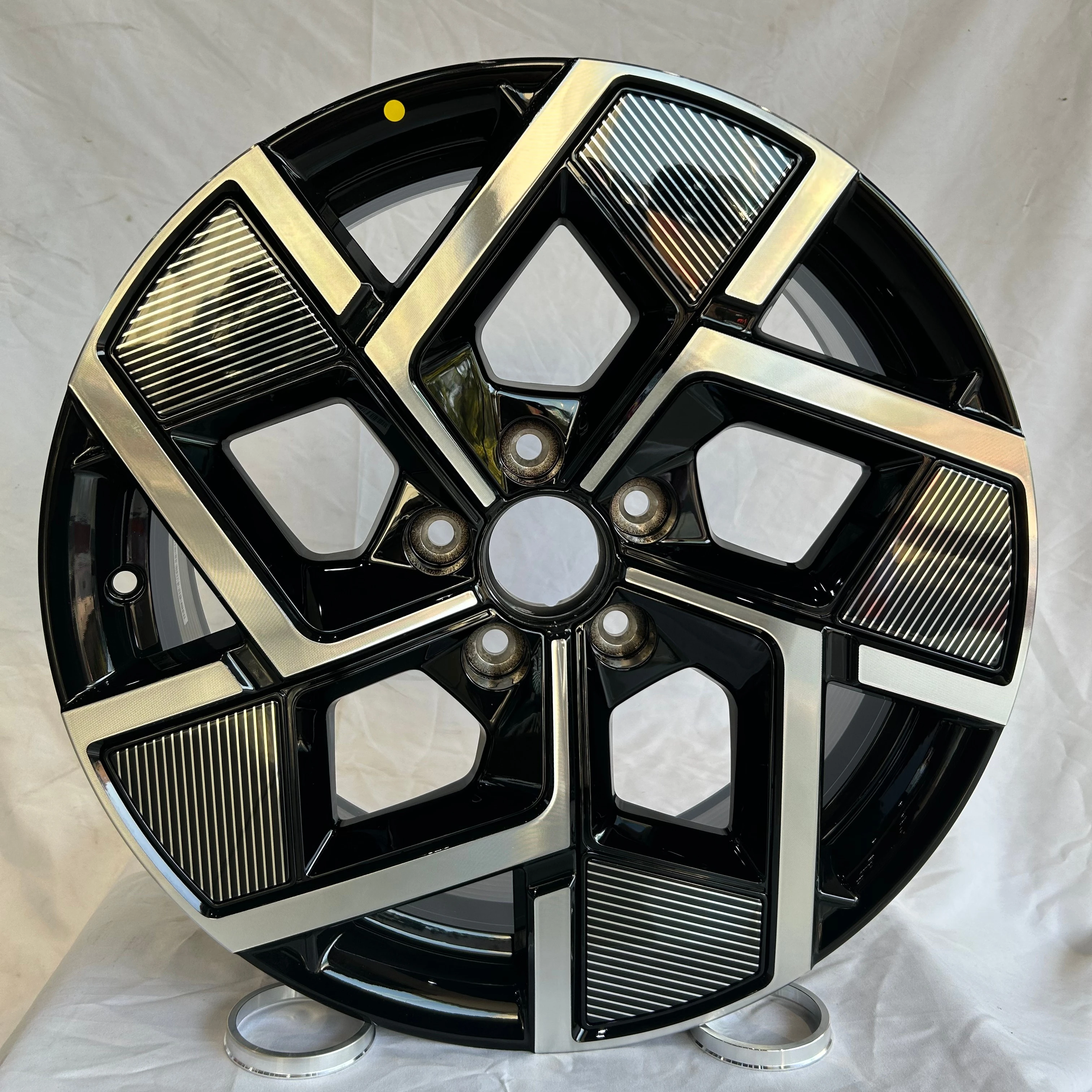 

Hot Selling Casting Aluminum Wheels for BYD Yuan PLUS 18 Inch *7 Car Wheel Rim