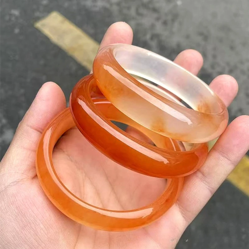 

Natural Ice Seed Beautiful Quartzite Jade Bracelet, Fashionable and Elegant Women's Jade Bracelet