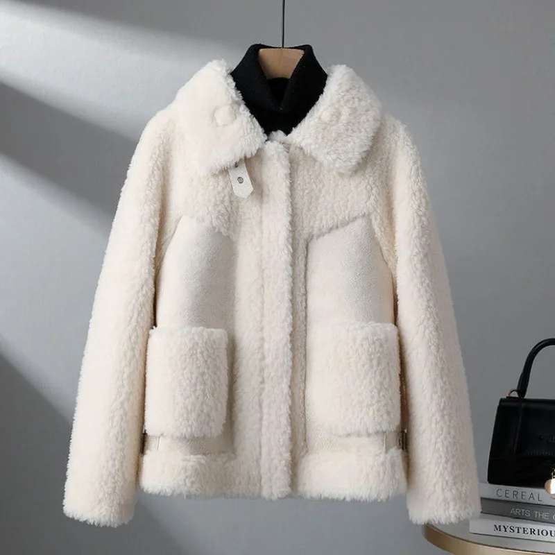 Winter Short Lambswool Coat Women 2024 New Fashion Granular Shearling Jacket Turndown Collar Pocket Zipper Outerwear Female