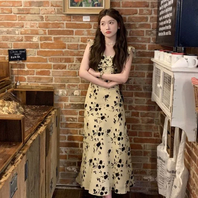 Abito femminile con fasciatura aperta sul retro Abito floreale midi da donna Fiore senza schienale Nero Moda Estate 2025 Abiti curvy Festa elegante