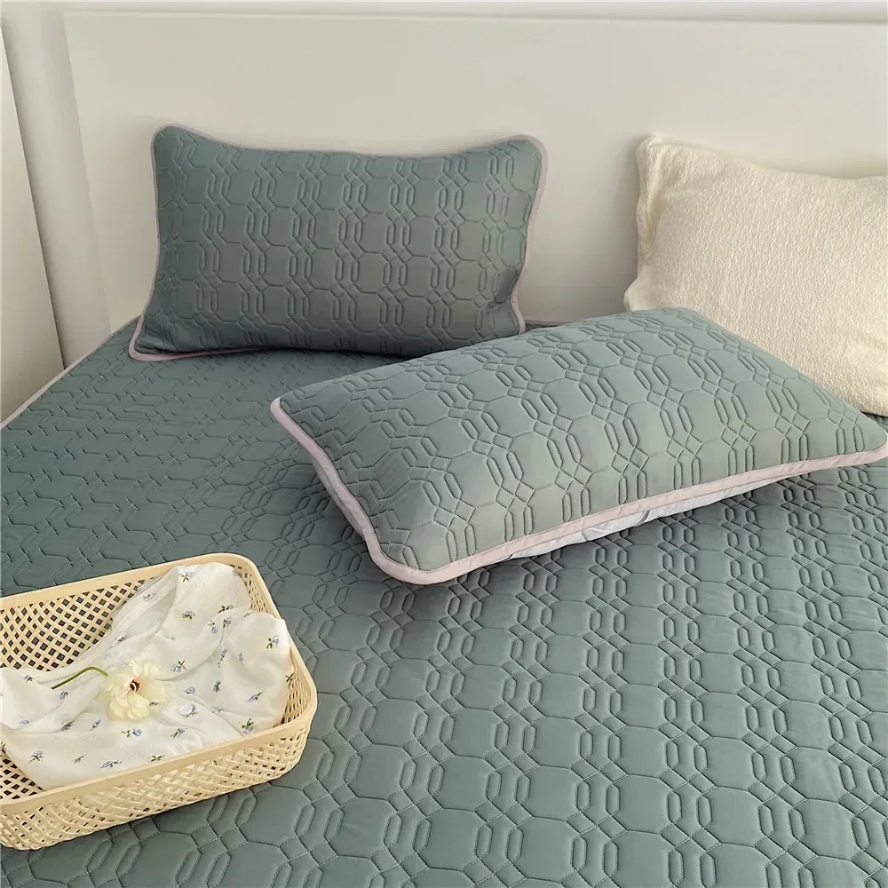 Cool Silk Latex Mat for Home Three-piece Summer Soft, Breathable, Machine Washable Folding Air-conditioned Soft Mat
