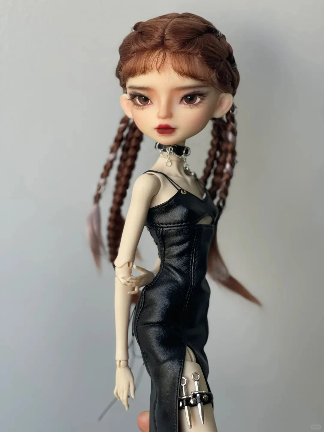 New SD BJD Doll 26cm Slim Girl 1/6 AMY Mature Girl Dark Makeup Art Model High Quality Toy DIY Perfect Gift Hand Free Shipping