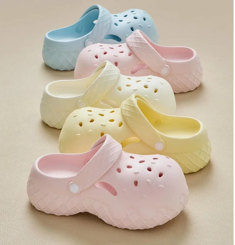 

2026 creative ice cream clogs shoes women summer versatile slippers ladies slip on sandal hollow out slippers woman garden clogs