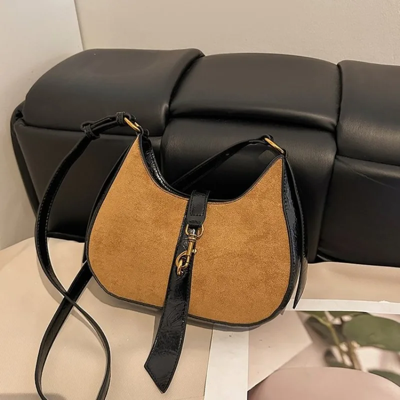 Unique Diaper Bag High-End Leather Tote Trendy Letter Logo Satchel Classic Minimalist Design For Commute Or Shopping