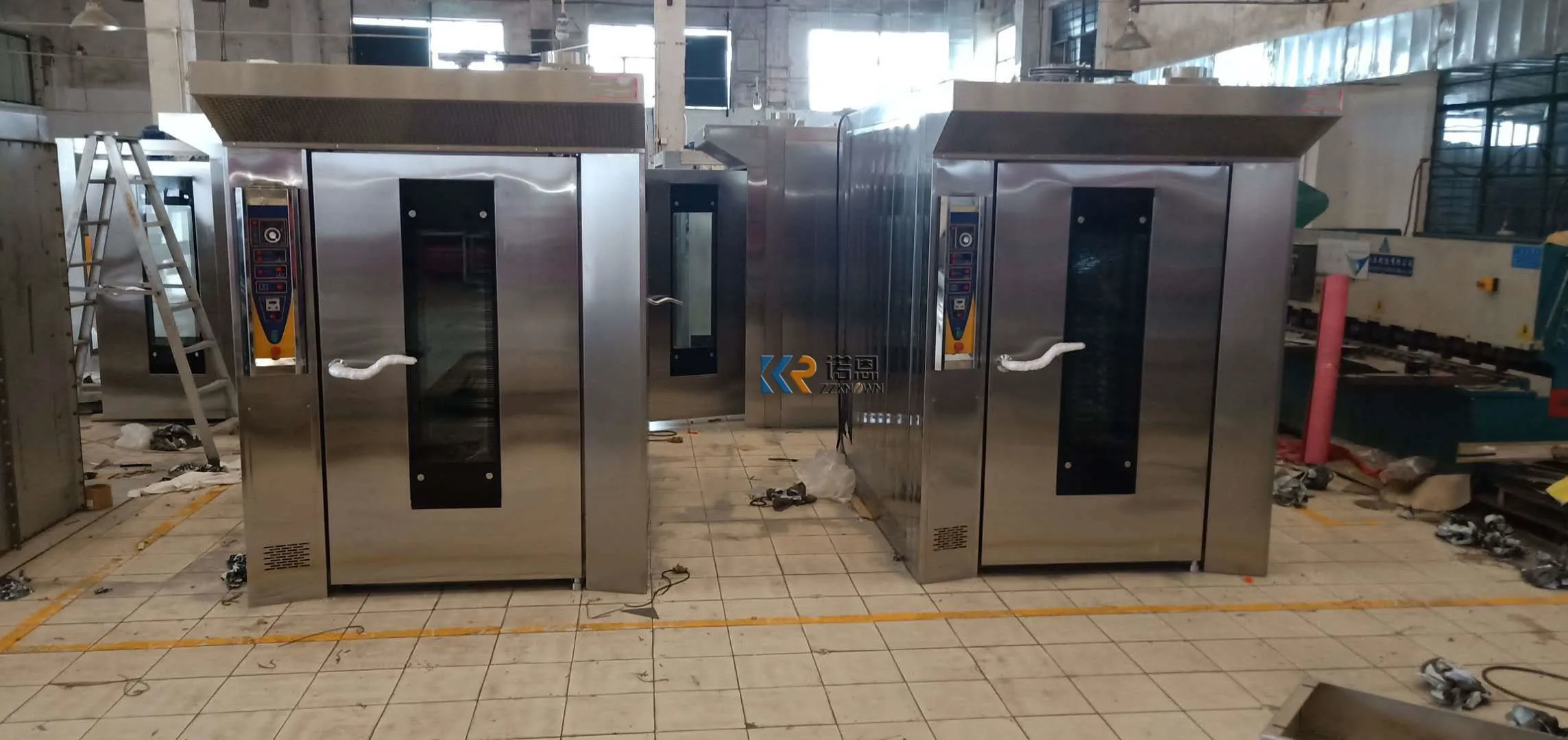 فرن خبز دوار كهربائي صناعي مع 12 صينية من الفولاذ المقاوم للصدأ خبز دوار بيتا كوكي بيتزا معدات مخبز الدجاج Pr