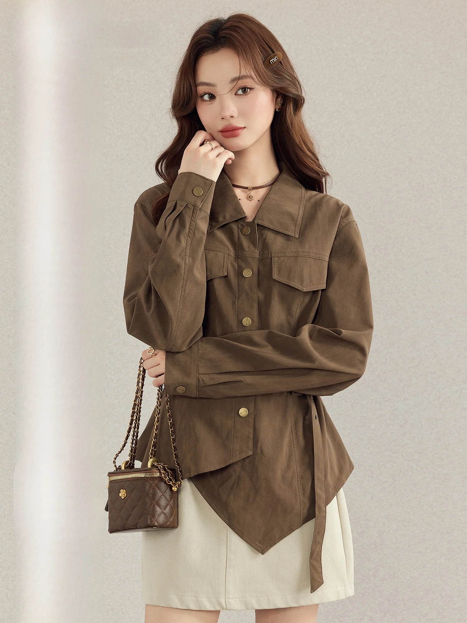 

Женская приталенная блузка с длинным рукавом и дизайнерским узором в корейском стиле, цвет каштановый, для повседневной носки