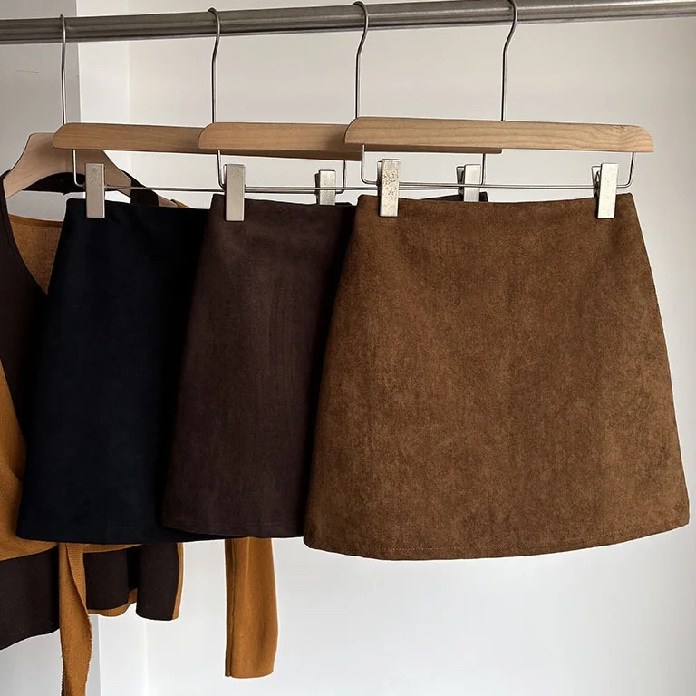Fall 2026 High Waist A-Line  Skirt Women's Suede Fabric Anti-Light Protection Bodycon Skirt  Style Polyester Fiber
