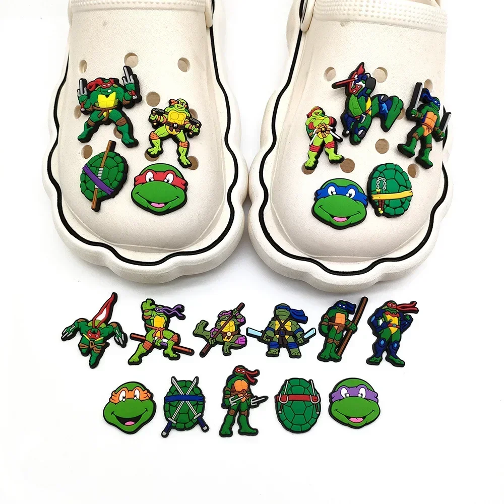 MINISO 20 piezas serie Tortuga Ninja adornos para zapatos para zuecos sandalias deslizantes de burbujas decoraciones de zapatos de dibujos animados de PVC accesorios de hebilla