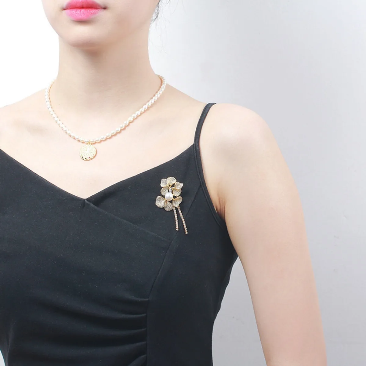 DIY Brooch Blank Brass Gold Plated Flower, Zircon Pin Base, Trendy Pearl Corsage Brooch for Ladies
