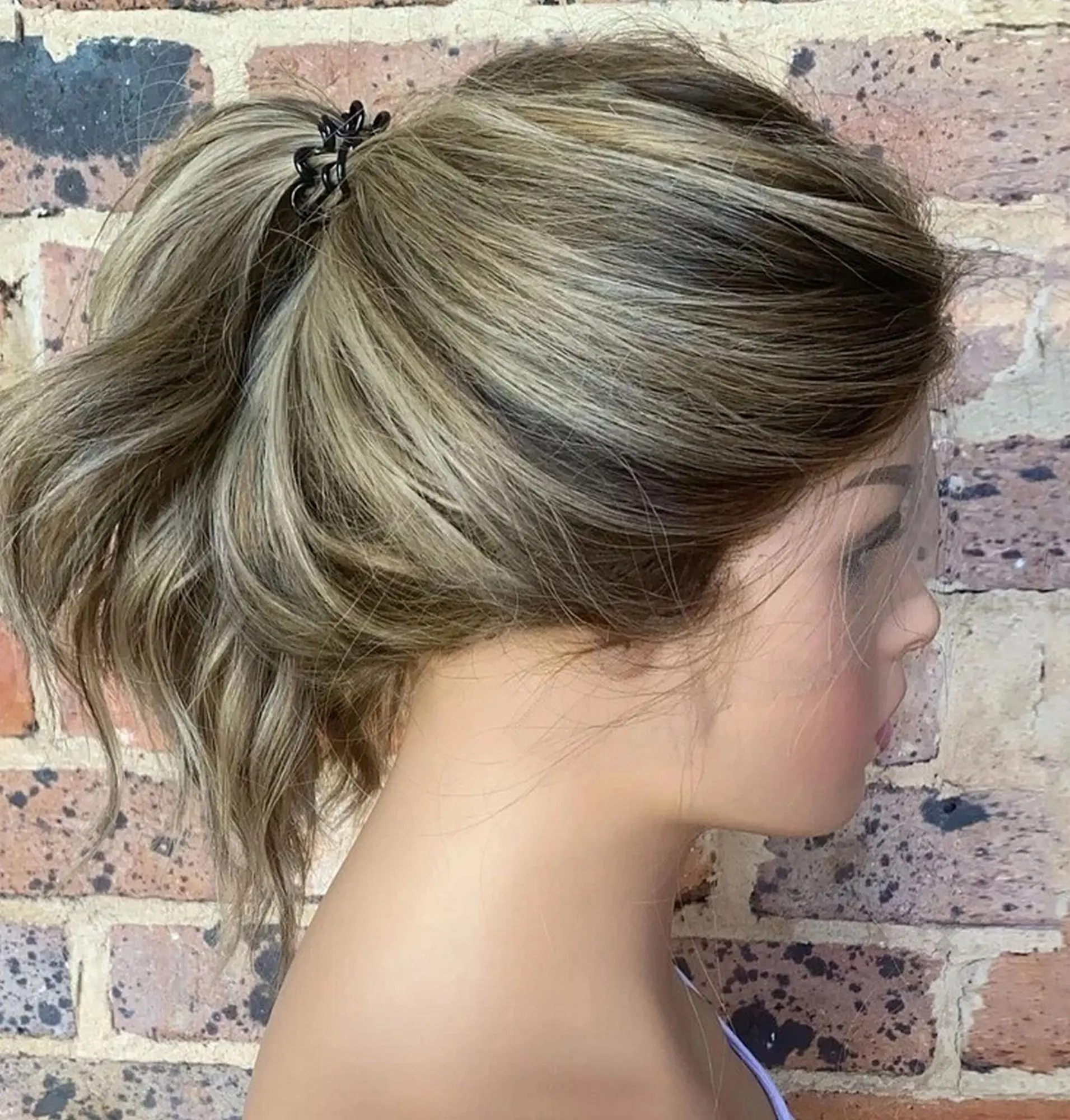 

Выделите карамельно-коричневый объемный синтетический парик с объемной волной, многослойный 13x4, прозрачный кружевной фронтальный парик для женщин, парик для ежедневного использования, распродажа