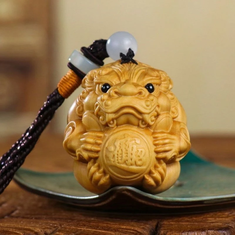 

Carved from Chinese cypress wood, Pixiu pendant for requests fulfilled, suitable as a hand-held ornament, desktop or car decorat
