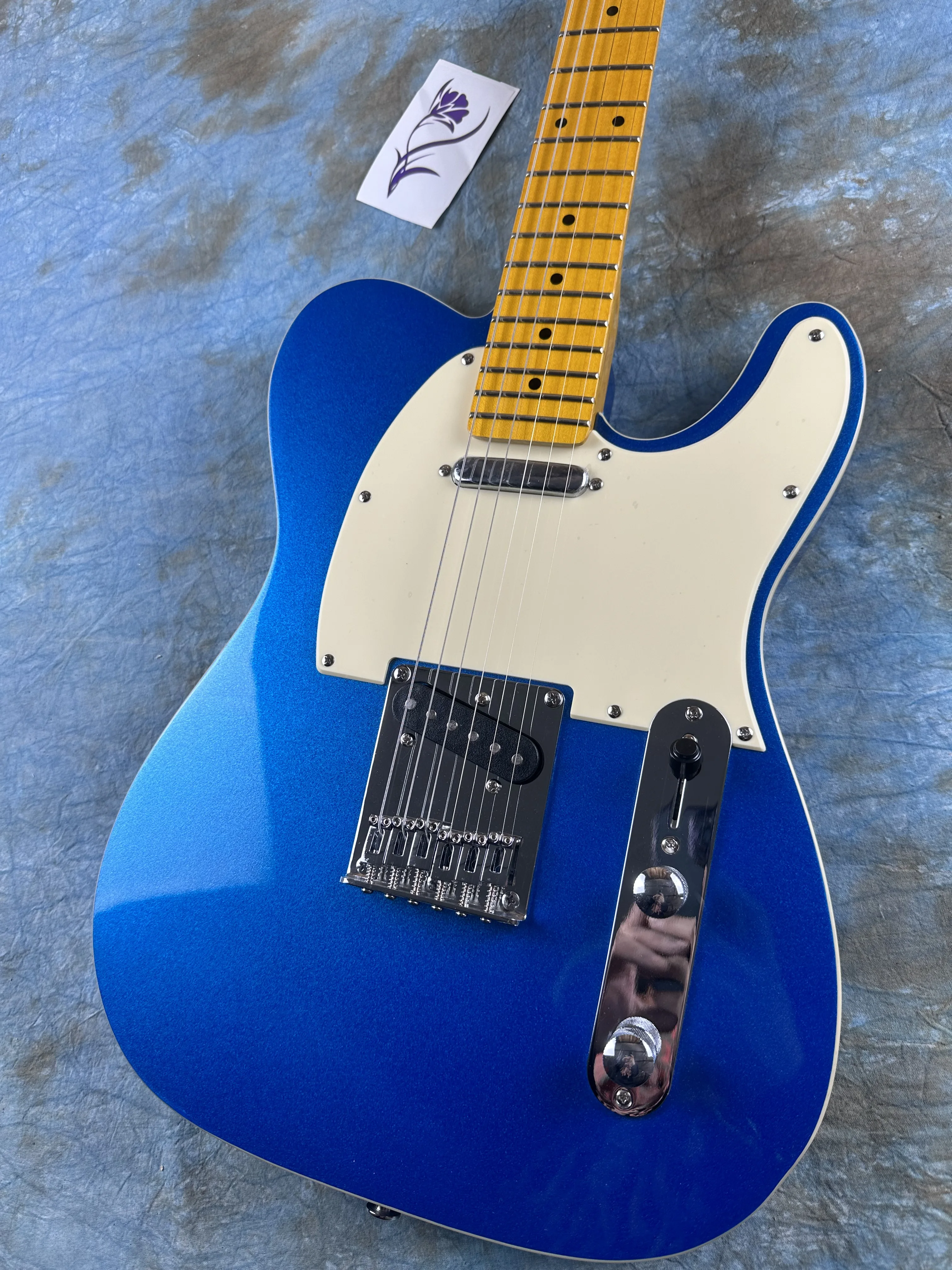 Telecast Electric Guitar,Imported alder wood body, shining blue and silver, all over sandwich, lightning package