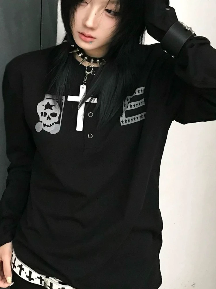 

Винтажные темные свободные футболки в стиле панк, женские японские шикарные повседневные топы с принтом черепа Y2k, осень 2024, одежда в стиле Харадзюку, гранж, новинка 2023 года