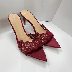 Nuevas Sandalias de tacón alto de verano para mujer, Sandalias de tacón alto de aguja con punta abierta y bordado de encaje, zapatillas de fiesta