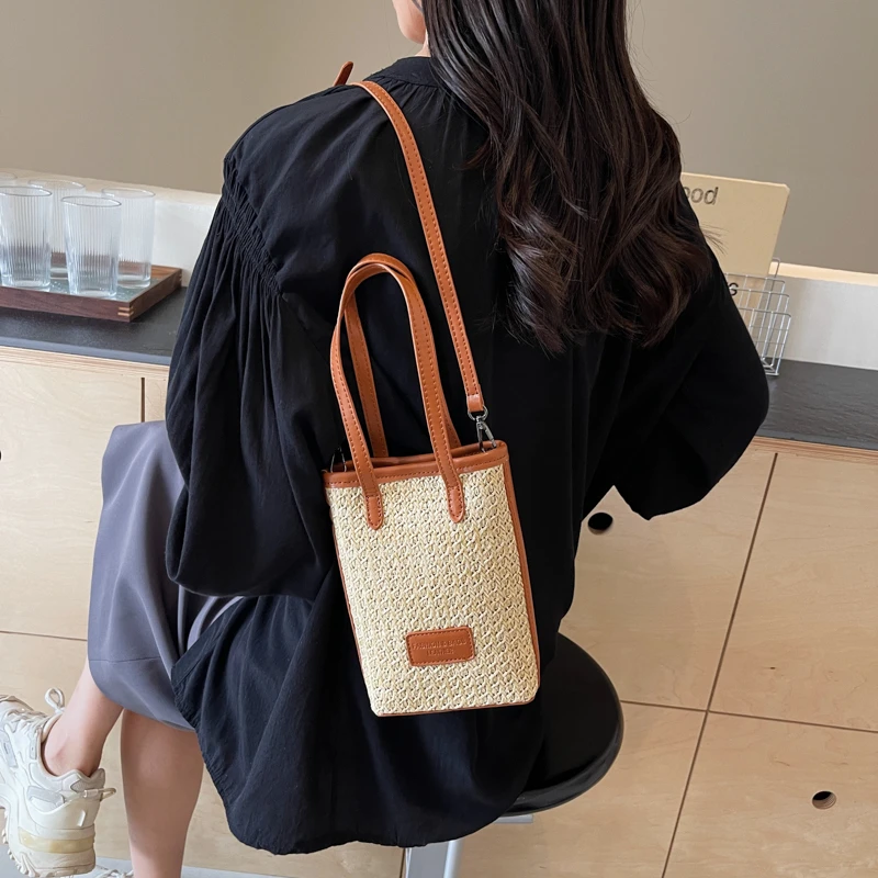 

Elegant Fashion Women's Leather Tote Bag Luxury Crossbody Shoulder Handbag Classic Designer Look For Daily Wear