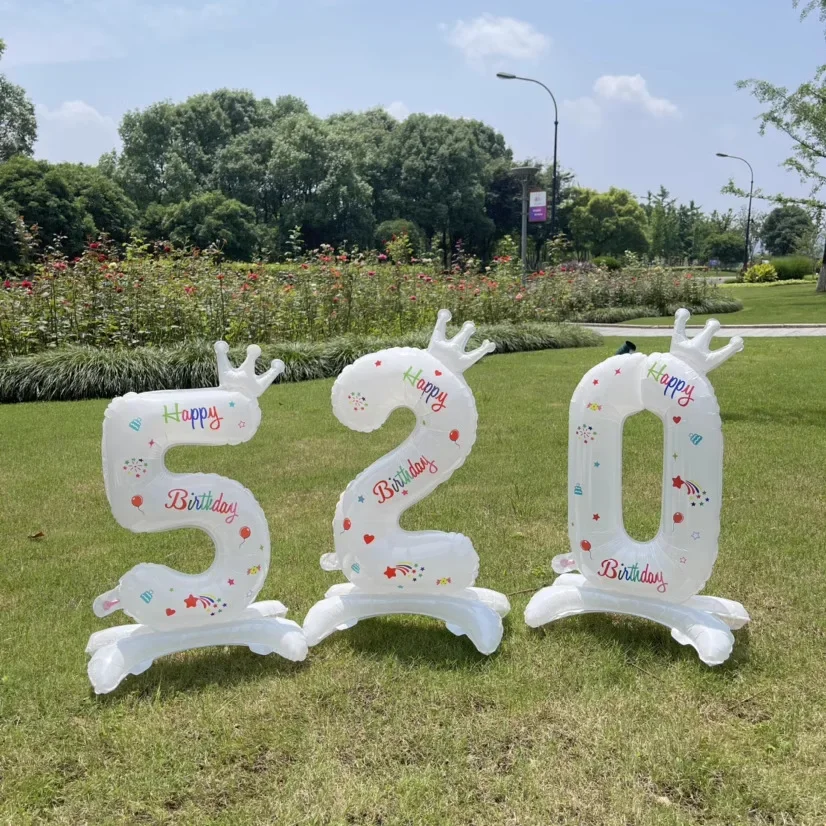 1 Stück 32 Zoll großer weißer Zahlenballon aus Aluminiumfolie mit Aufdruck „Happy Birthday“ und Krone für Geburtstagsfeiern und Jubiläen – Detail 4