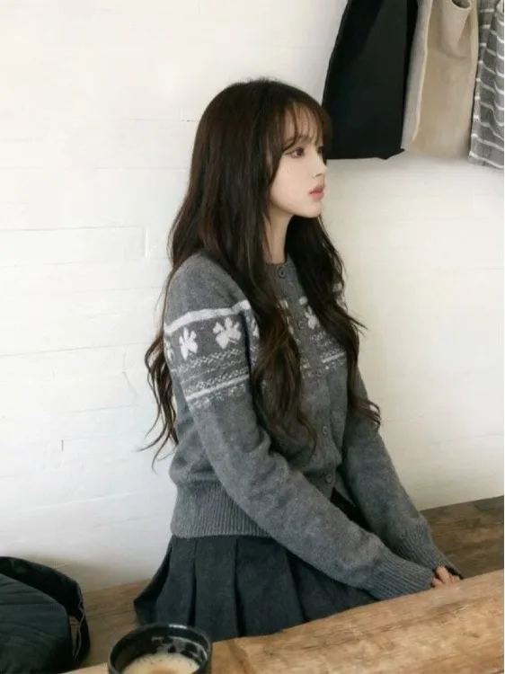 Gray round Neck Short Fit Sweater Women's Autumn Winter New Style Slimming Lazy Style Outerwear Top Knitted Long Sleeve
