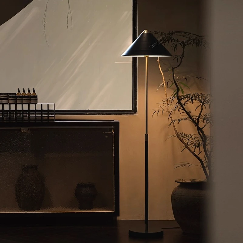 

Floor lamp atmosphere living room bedroom bedside sofa floor lamp advanced sense art lamp creativity