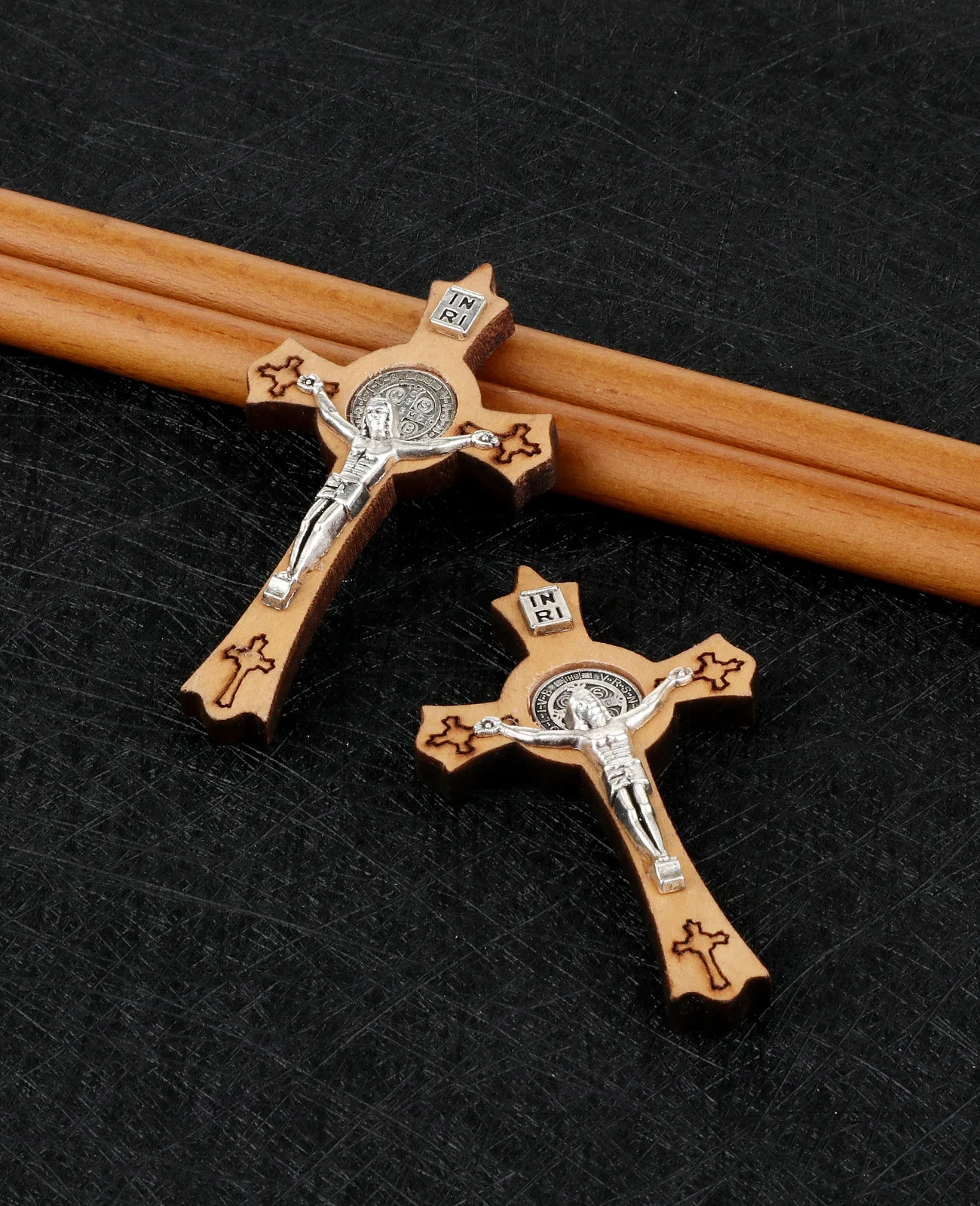 5Pcs Christian Exorcism Saint Benedict Medal Pendants Wooden INRI Crucifix Jesus Cross Pendant for DIY Handmade Jewelry