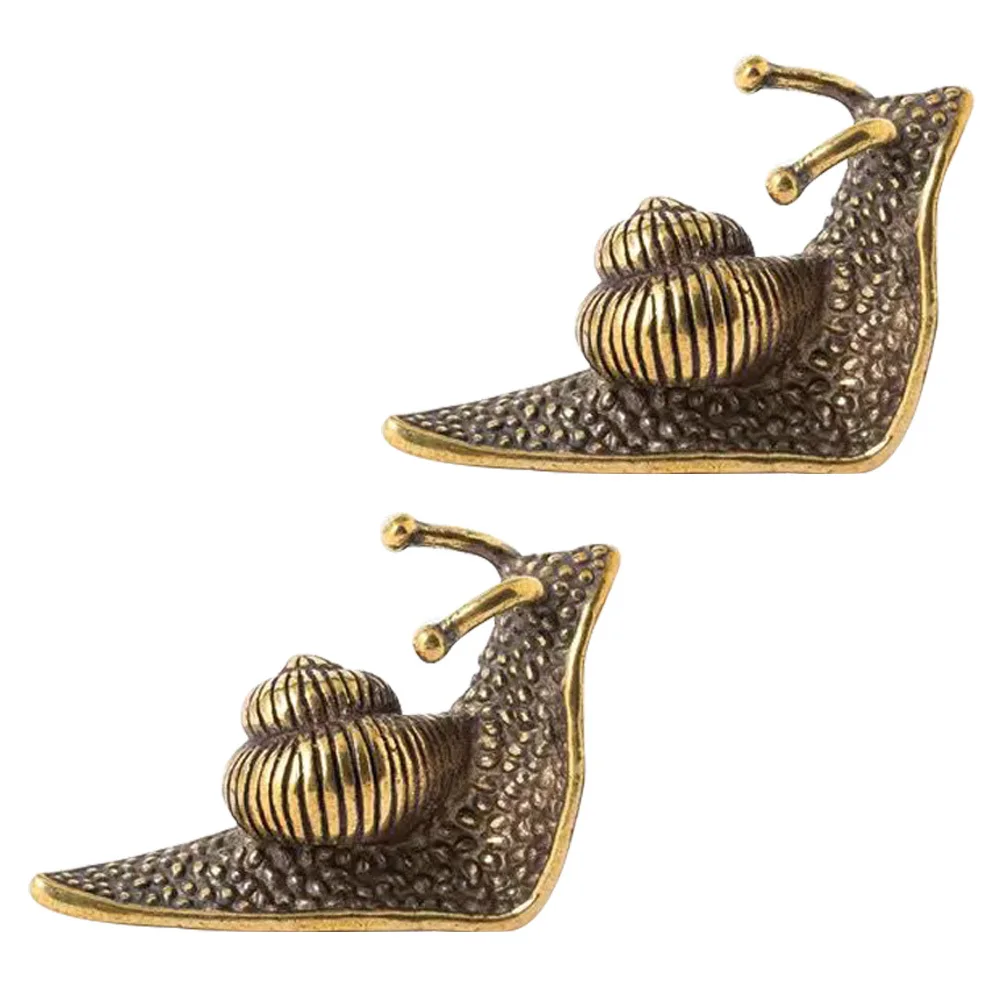 

2Pcs Elegant Snail Shaped Tea Pets Solid Copper Craft Detailed Carving Design Decor for Study Room Bedroom Tearoom Interior