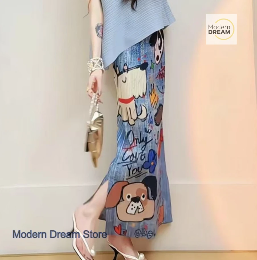 Japanese Miyake printed temperament pleated skirt female summer new fashion high waist slim elastic versatile pleated skirt.