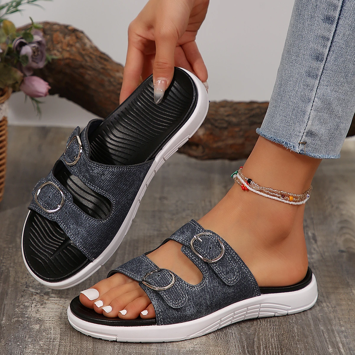Women Slippers Summer Lightweight Casual Sandals Simple Sport Style Slope Heel Slippers Large Size Beach Shoes Slides Women