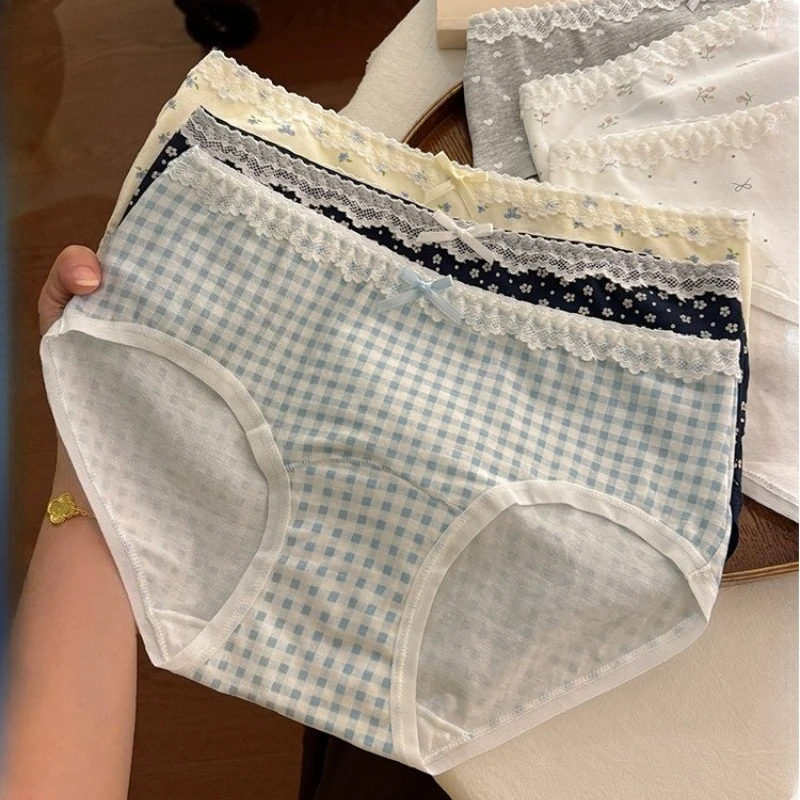 

Sweet Cute Style Mid Waist Comfortable Girls Panties Women Briefs Fashion Underpant Antibacterial Cotton Ladies Thin Panties