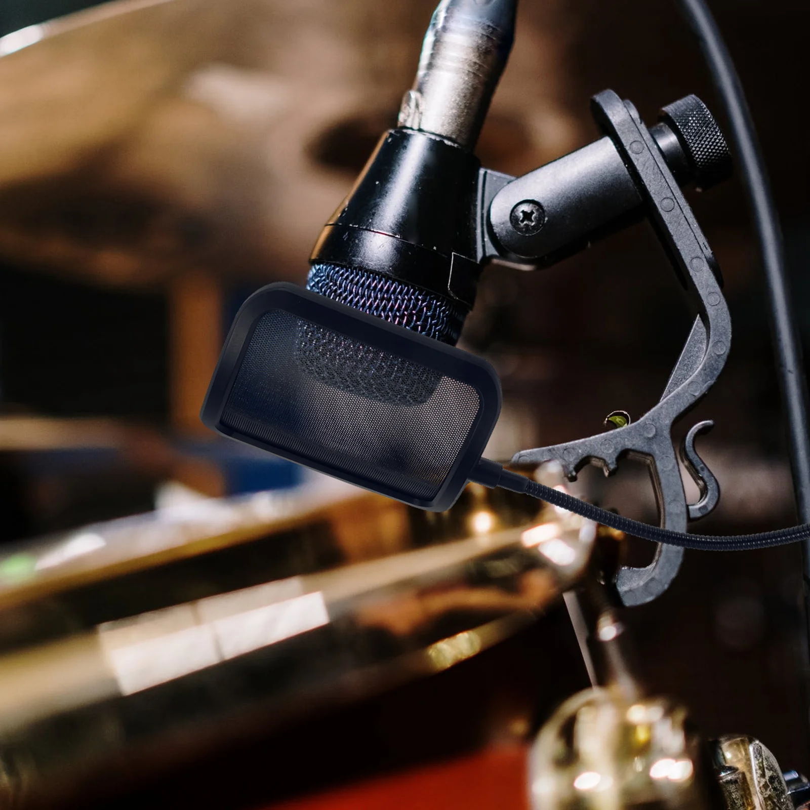 

1Pcs Metal Microphone Windshield Clip Square Noise Reduction Screen Protective Mic Guard Sound Absorbing Cover for Recording