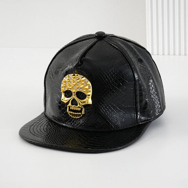 Men's and women's couple hats, featuring sparkling rhinestone embellishments, a three-dimensional skull design, and made of PU l