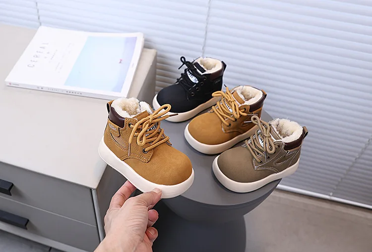 2026 Herbst Winter Kinderstiefel Warme Plüschstiefel für Jungen und Mädchen, Modische Kinder-Freizeitschuhe, Stiefel für Kinder Größe 21-30 – Detail 3