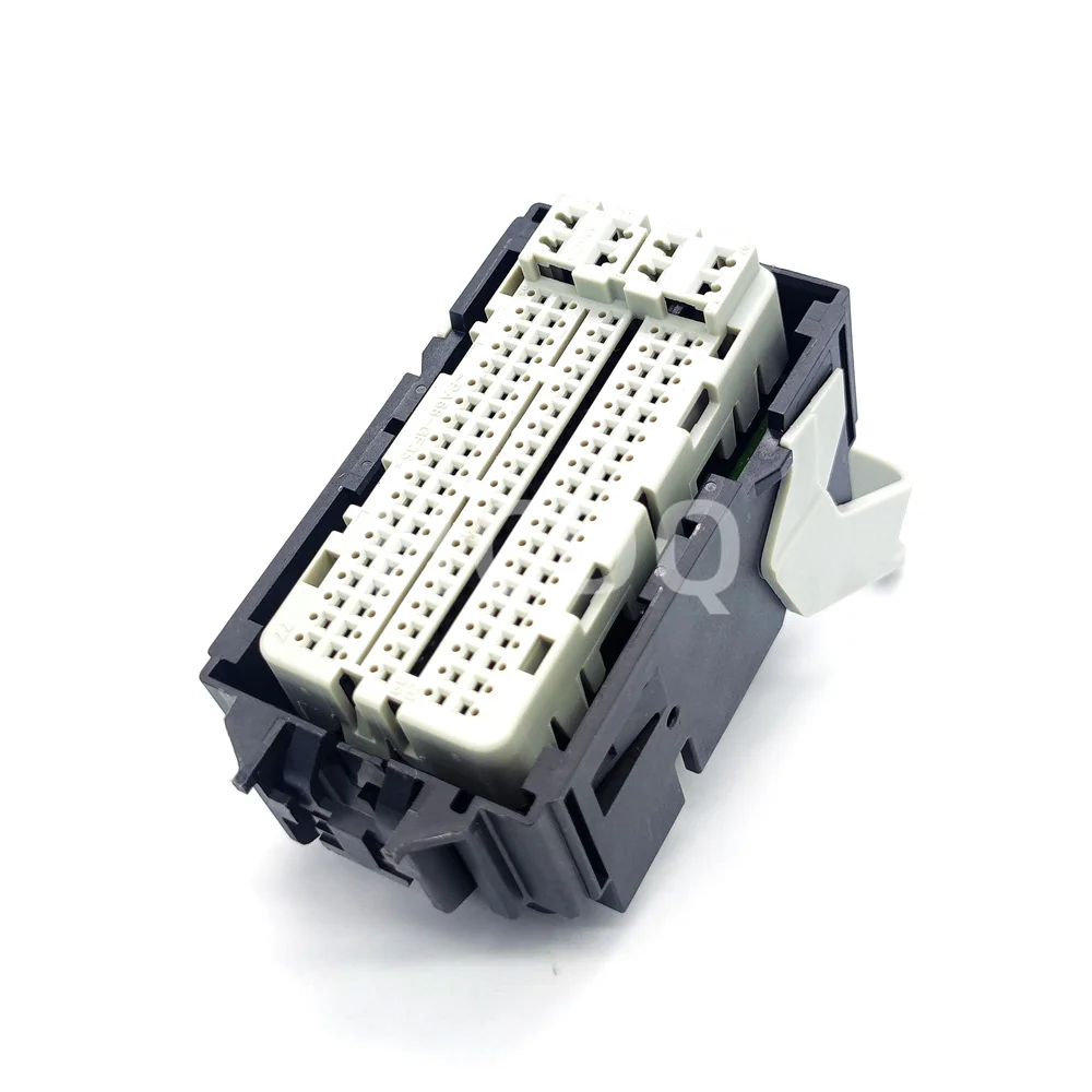 Supply of CU5T-14A464-ED-151 34746-1152 original and genuine automotive fuse box computer wiring harness connector housing parts