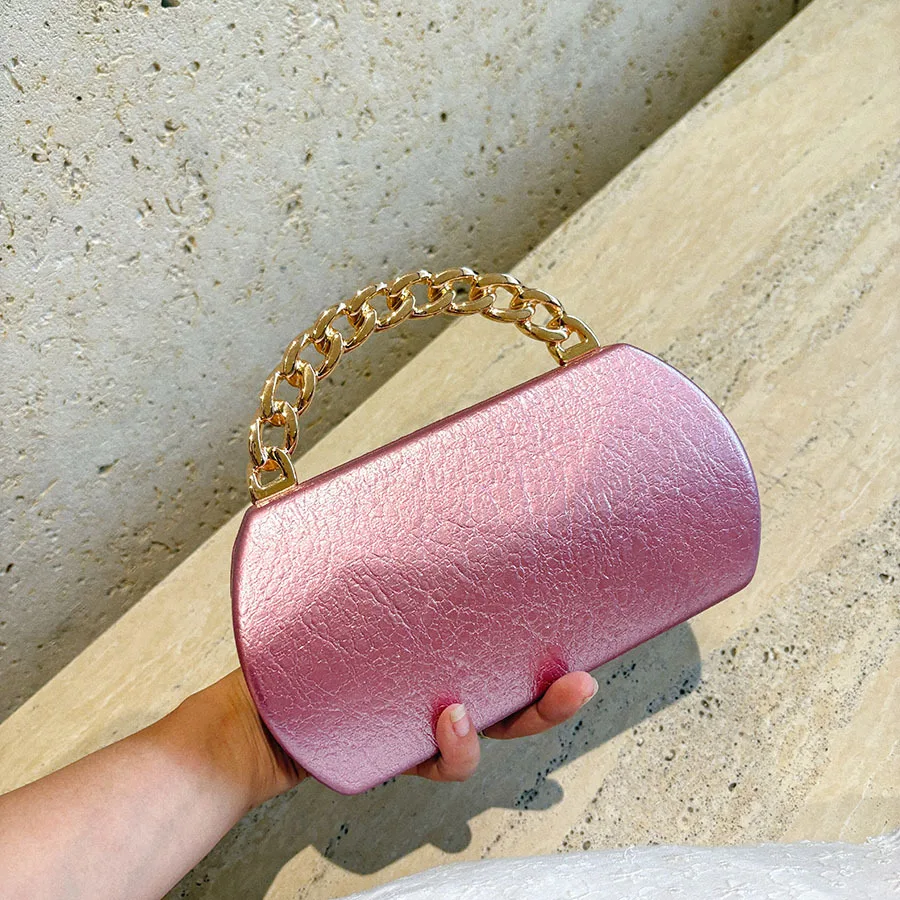 

Light luxury pearlescent chain clutch bag stiff and thick gold chain handle handbag simple and advanced dinner bag