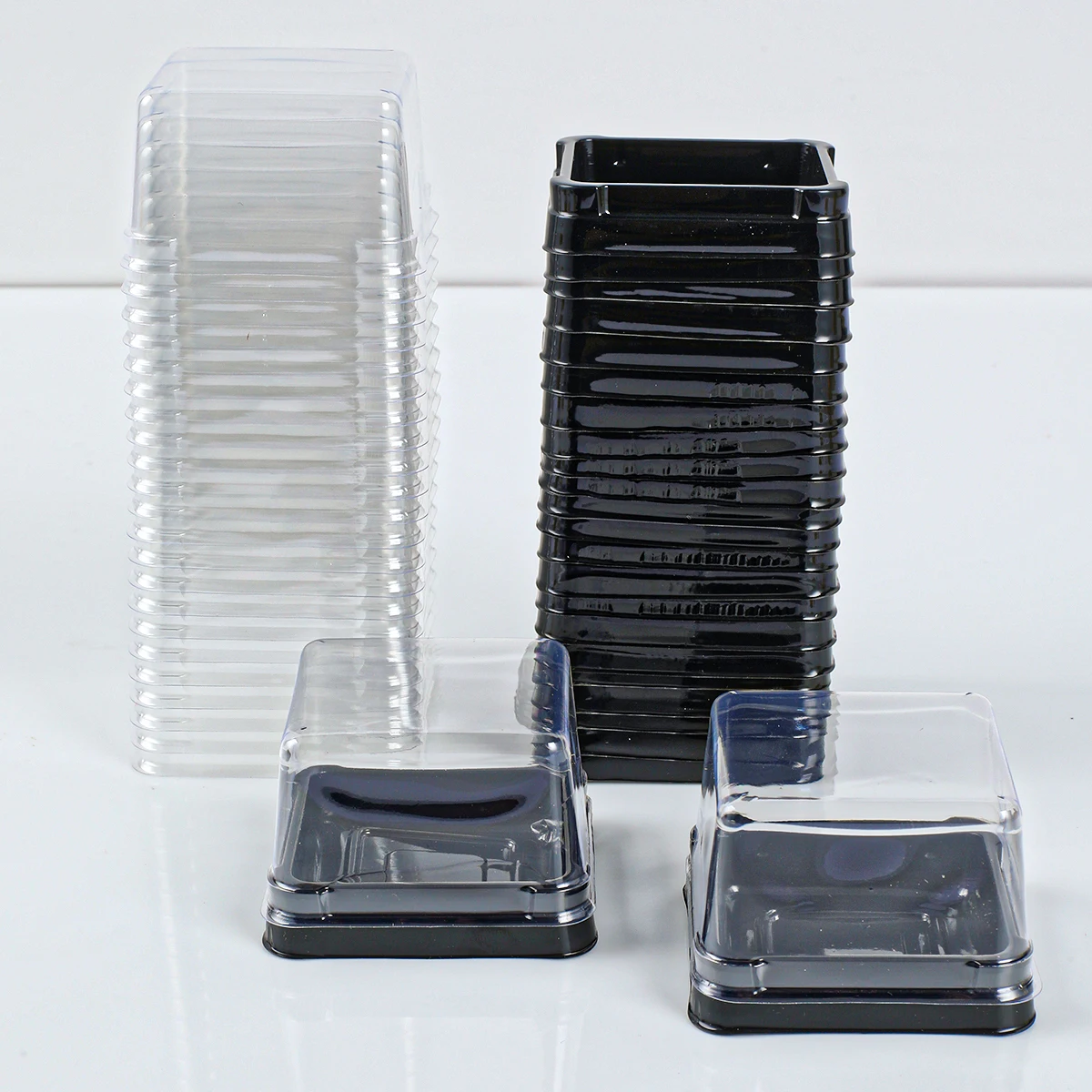50pcs Plastic Square Moon Cake Boxes Egg-Yolk Puff Container Golden Packing Box Square Blister Egg Yolk Candy Box