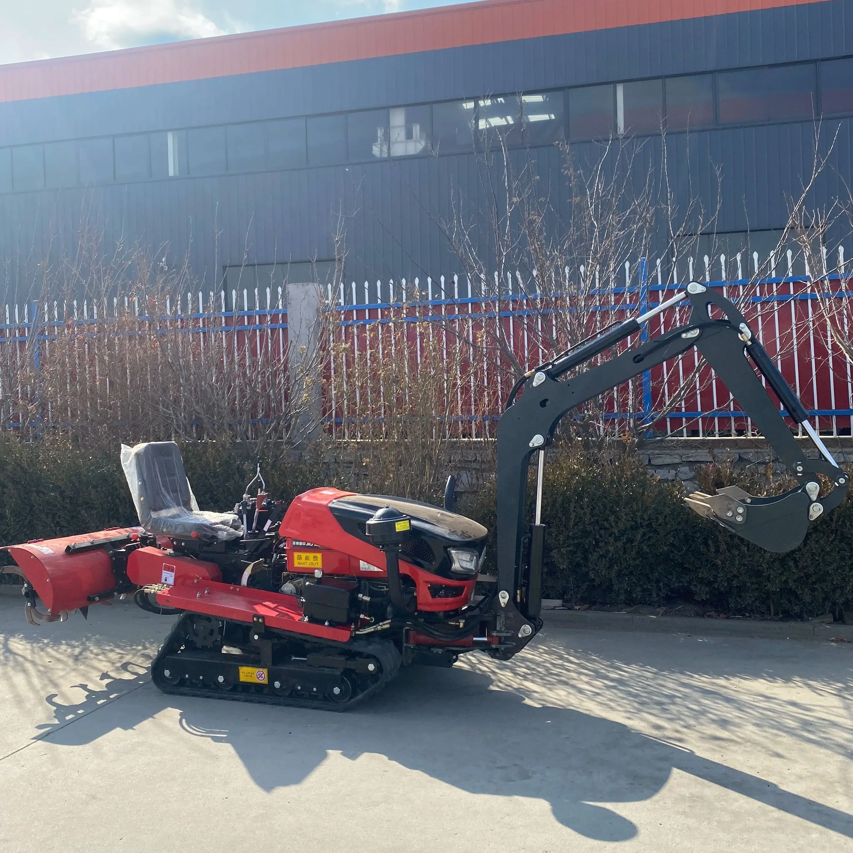 Customized Mini 50HP Diesel Power Tiller Cultivators Weather-Resistant Agricultural Farming Machine Crawler Tractor