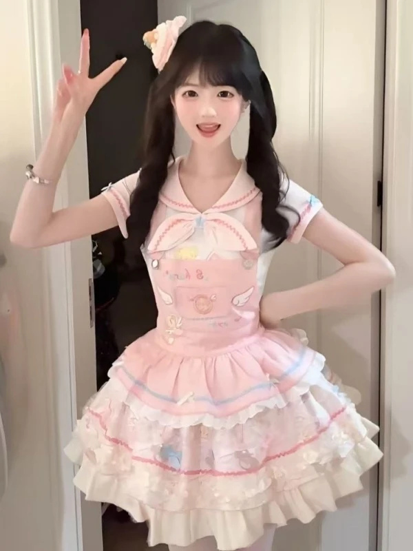 

Cute Sweet Heart Girl Print Short Sleeve Top And Pink Overalls Puffy Skirt Two Piece Set Spring Summer Fashion Women's Wear
