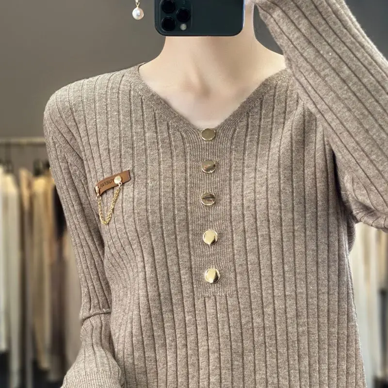 Autumn and Winter Women's Pullover V-neck Solid Button Screw Thread Rivet Lantern Long Sleeve Fashion Office Lady Casual Tops