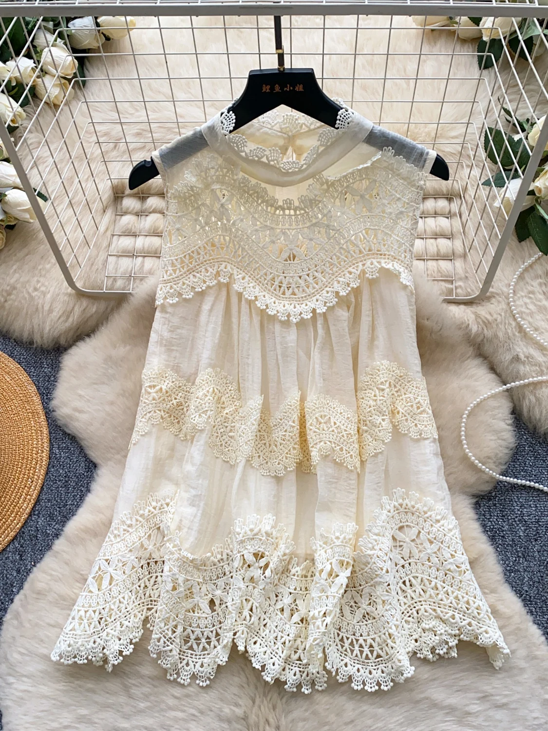 Heavy Embellished Lace Sleeveless Shirt Women's Loose Commute Sweet Edged Anti-Aging Top Polyester Fiber Korean Style