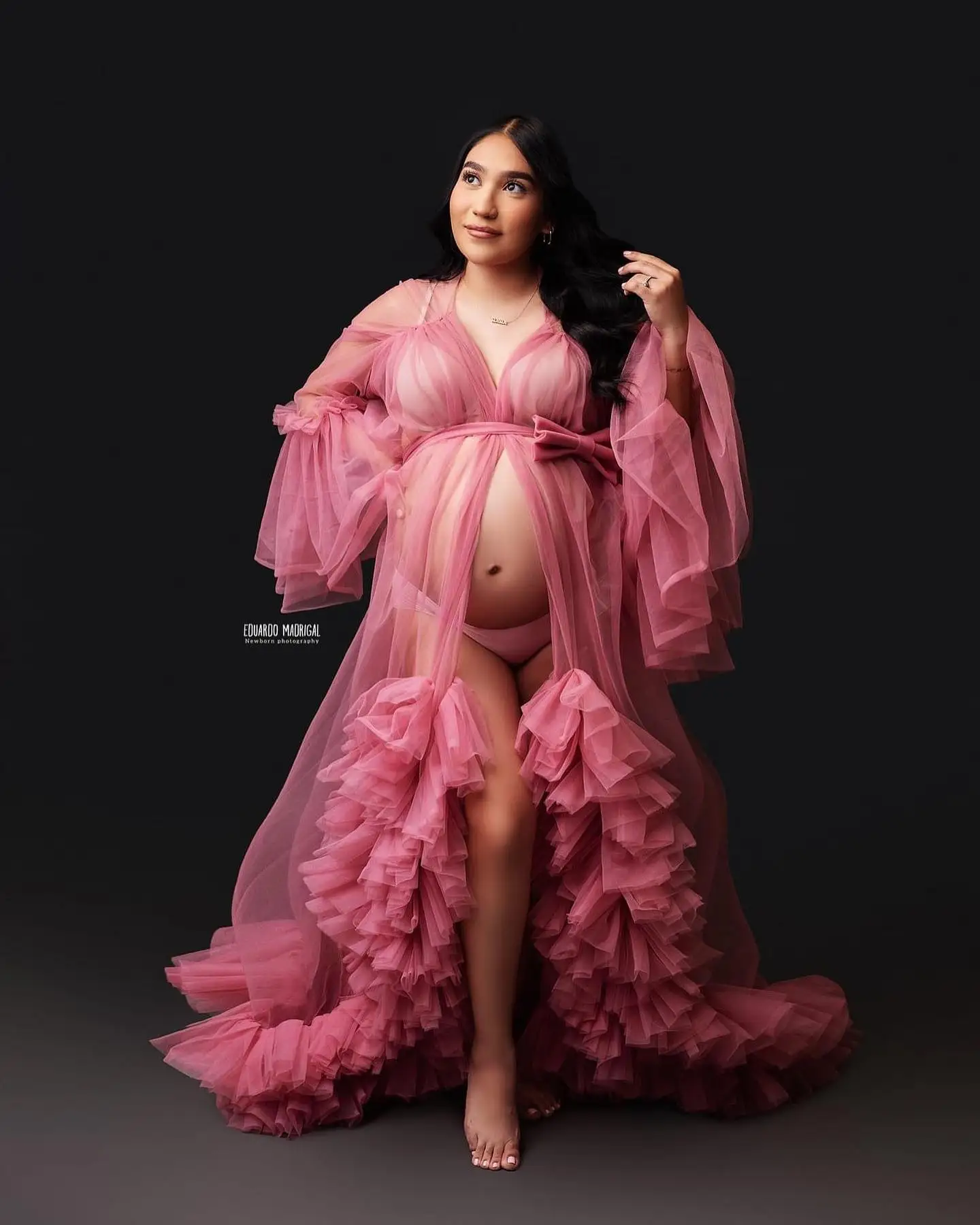 

Vintage Pink Prom Dresses for Pregnant Women A Line Tiered Ruffles Maternity Photoshoot Robes Front Split Baby Shower Gowns