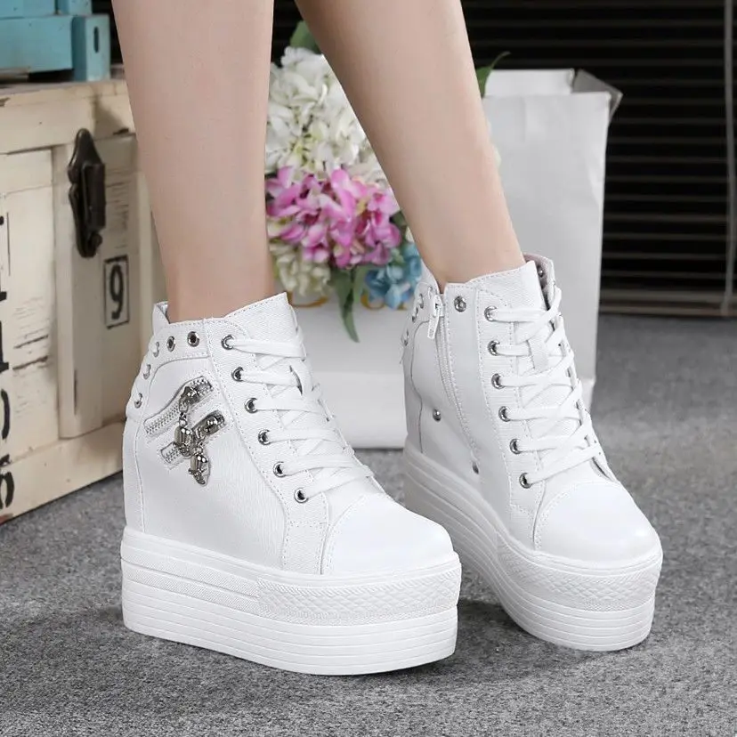 2022Fashion sneakers womens Leather height increasing boots women high heel black white bling zipper Platform wedge shoes