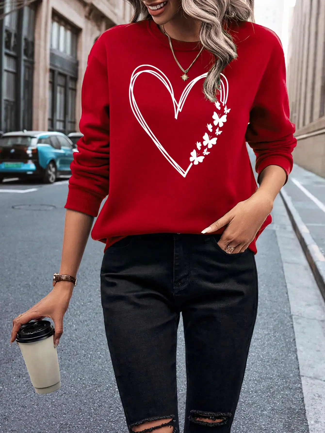 Simple Art Butterfly Heart Pattern Woman Pullovers All-Match Street Clothes Crewneck Casual Sportswear Autumn Loose Female Tops