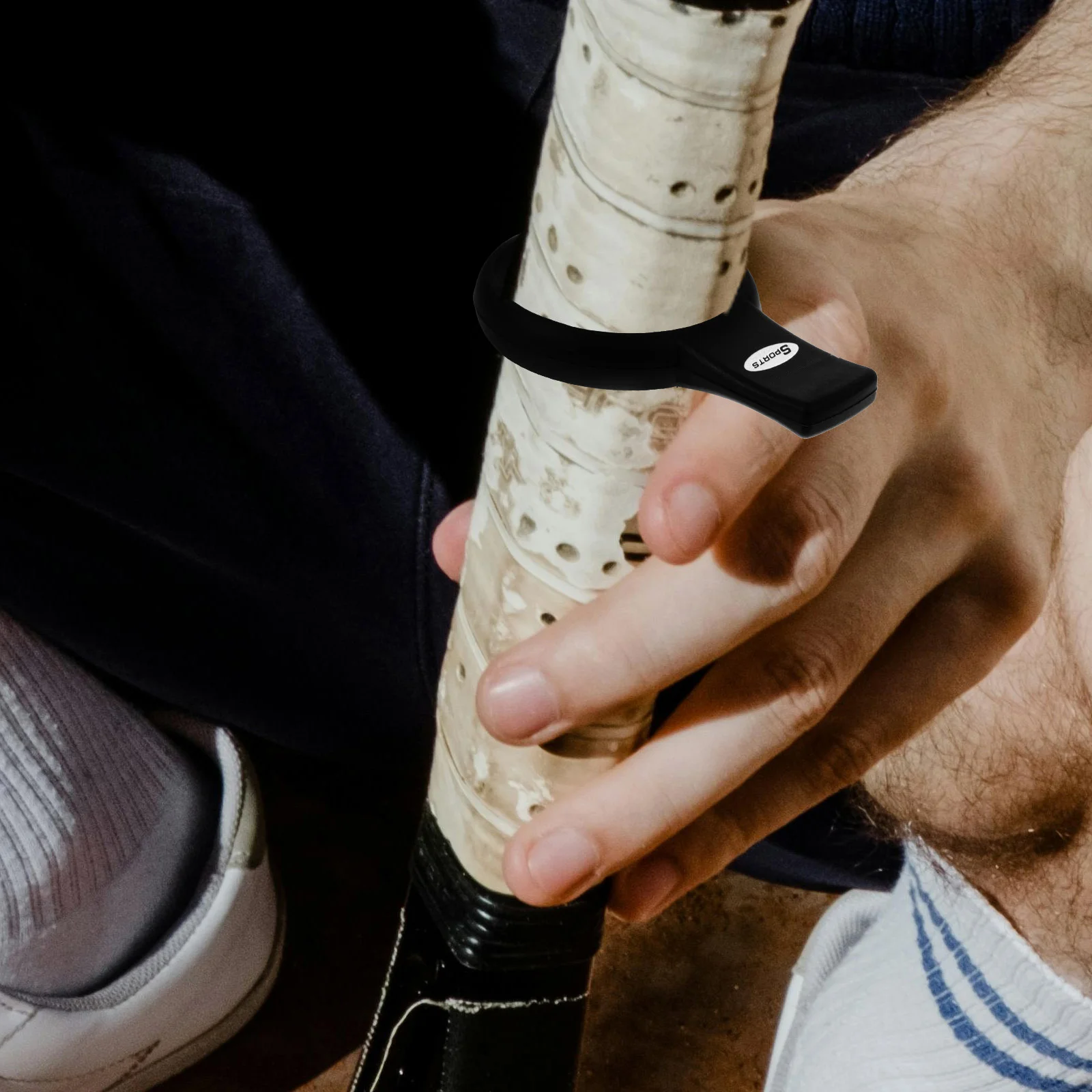 

Tennis Training Tool Racket Grip Enhancer with Beach Handle Isolator for Practice and Competition Use Tennis Trainer