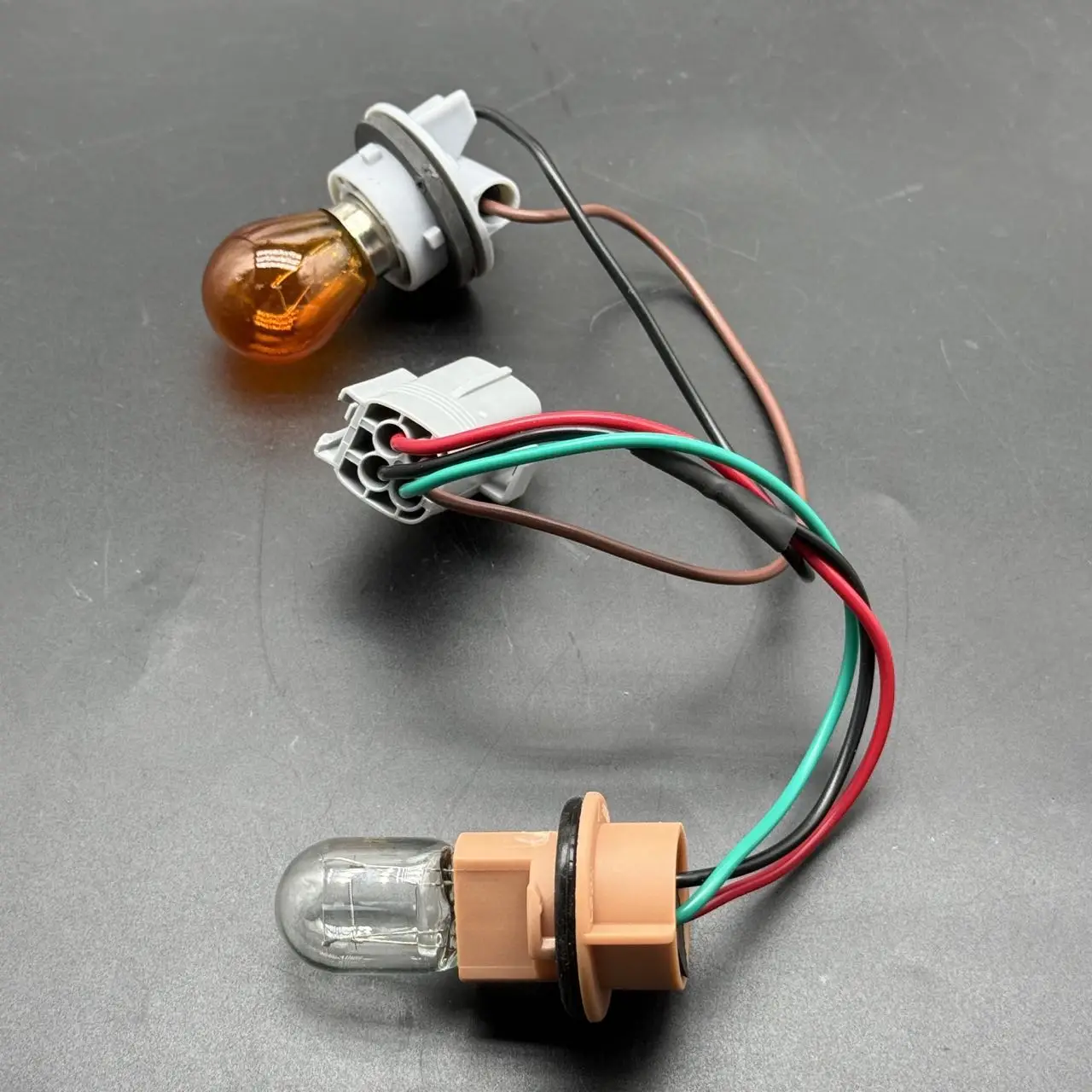 For Mitsubishi Pajero V73 V77 Rear Bar Light Bulb Wiring Harness Socket Rear Bumper Light Bulb Plugs