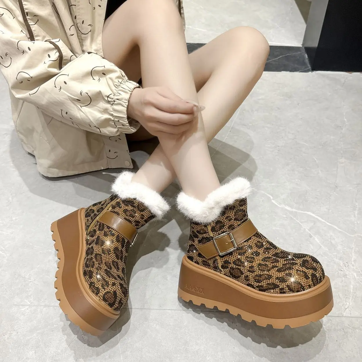

Winter Boots Woman Fashion Luxury Rhinestone Leopard Print Fur Snow Boots Non-slip Waterproof Warm Lightweight Female Footwear